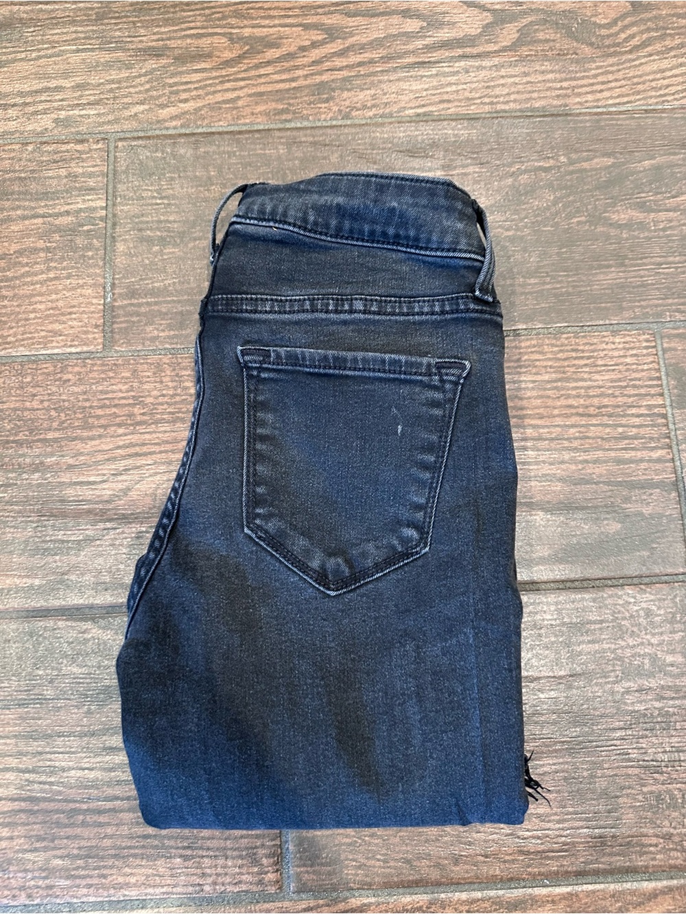 Old Navy Women's Skinny Jeans in Dark Blue Wash